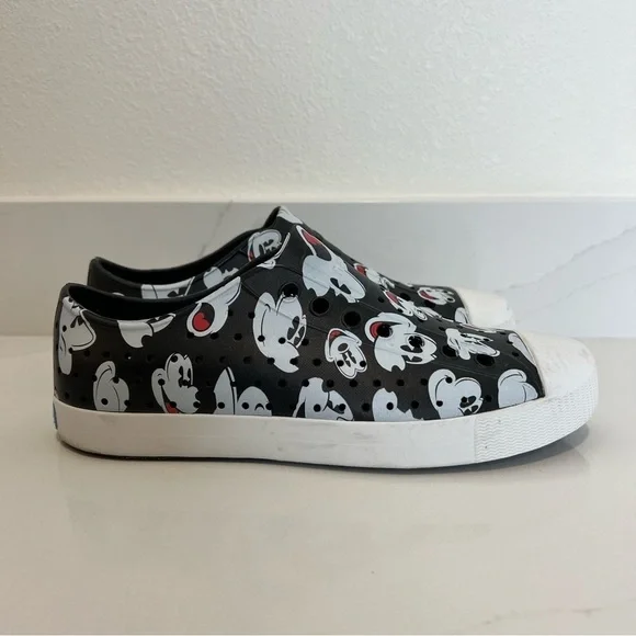 Native | Jefferson | Disney Parks‎ | Mickey Mouse | Black | Men 7/ Women 9 Native Disney Properties Jefferson Slip On Black White  main image 3
